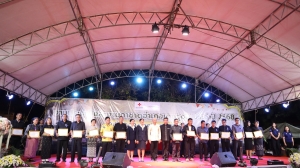 ร่วมงานพิธีเปิดงานประจำปี และงานกาชาดอำเภอเดชอุดม ประจำปี 2568