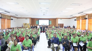 ประชุมเพื่อรับทราบนโยบายและบทบาทหน้าที่ของอาสาสมัครท้องถิ่นรักษ์โลกกำลังใจบ้านพักอาศัยประสบเหตุวาตภัย